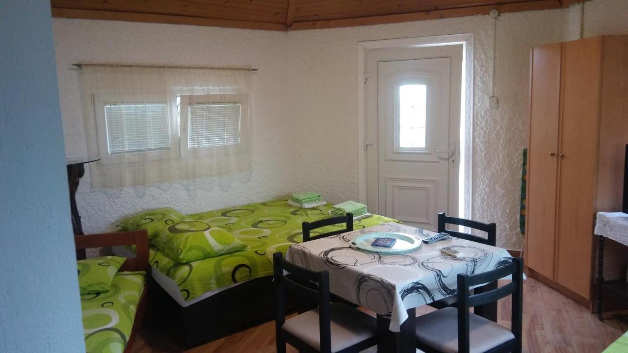 Petkovic Apartmani 1 Τίβατ Εξωτερικό φωτογραφία